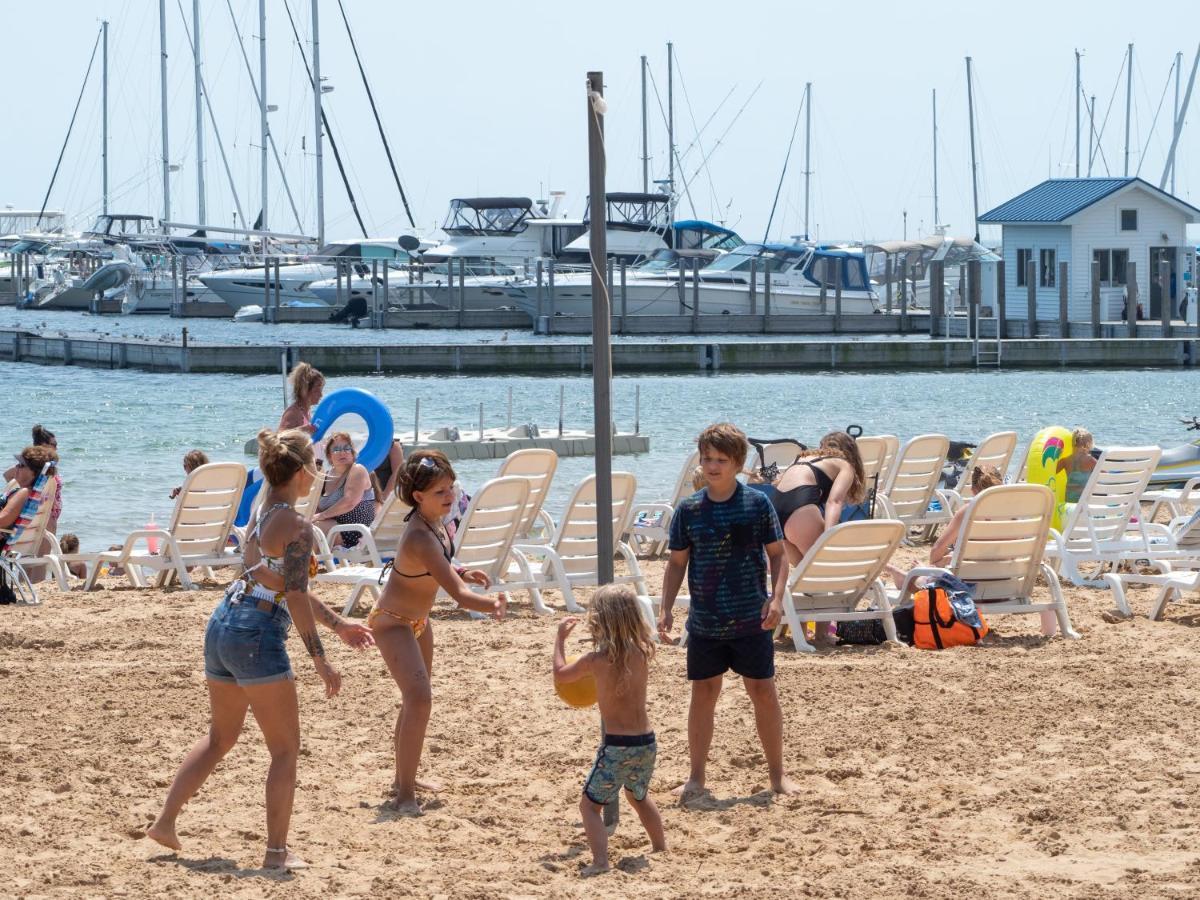 East Tawas Tawas Bay Beach Resort & Conference Center מראה חיצוני תמונה