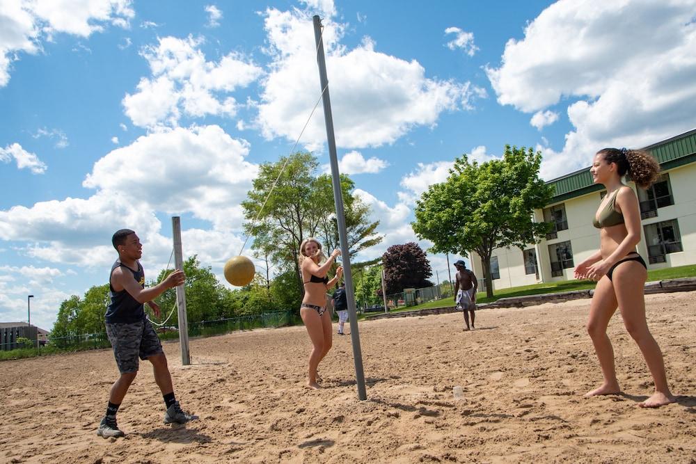East Tawas Tawas Bay Beach Resort & Conference Center מראה חיצוני תמונה