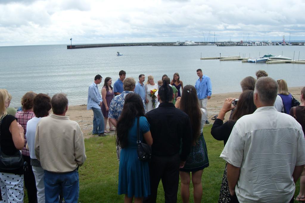 East Tawas Tawas Bay Beach Resort & Conference Center מראה חיצוני תמונה