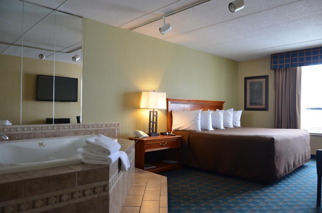 East Tawas Tawas Bay Beach Resort & Conference Center מראה חיצוני תמונה